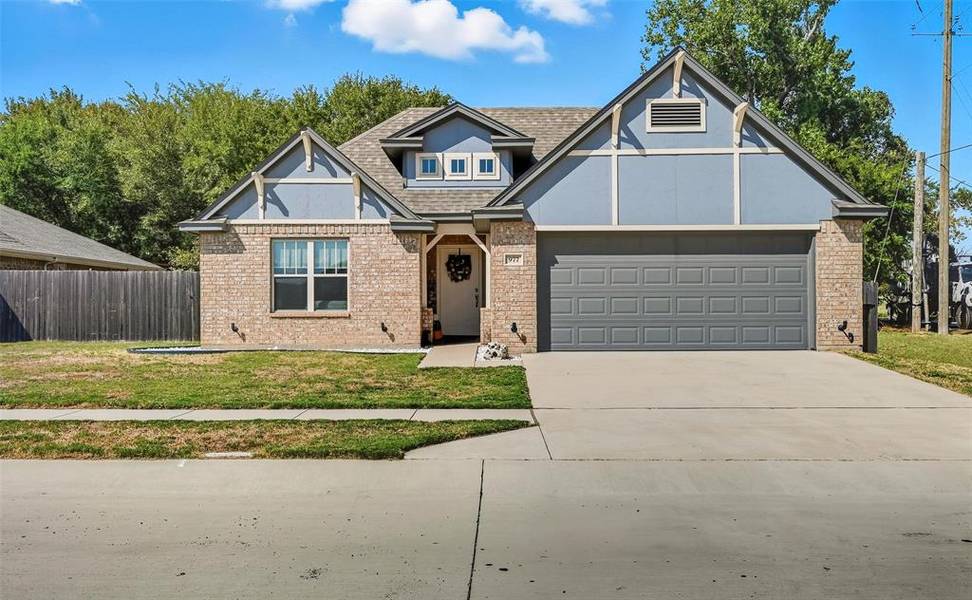 977 Sam Street, Springtown, TX 76082