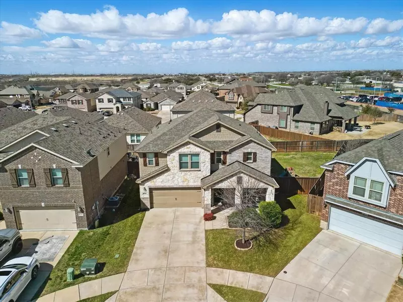 10213 Fox Grove Court, Fort Worth, TX 76131