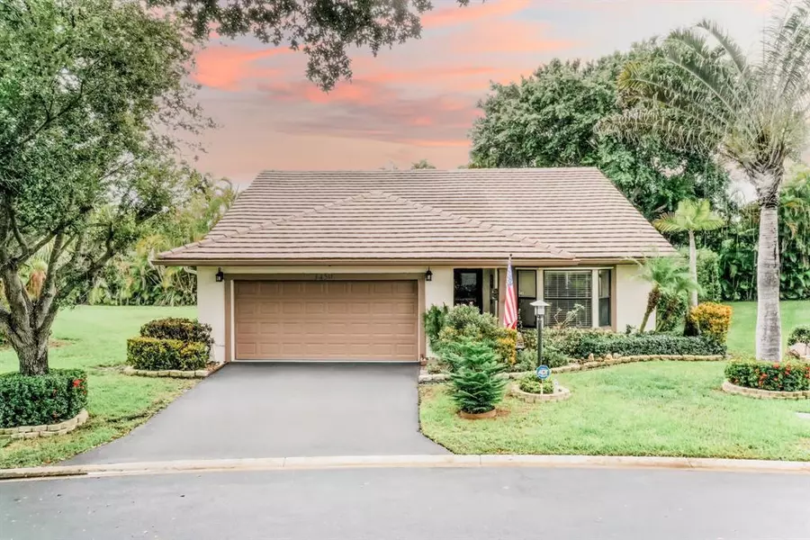 1450 Lakeview Cir, Coral Springs, FL 33071