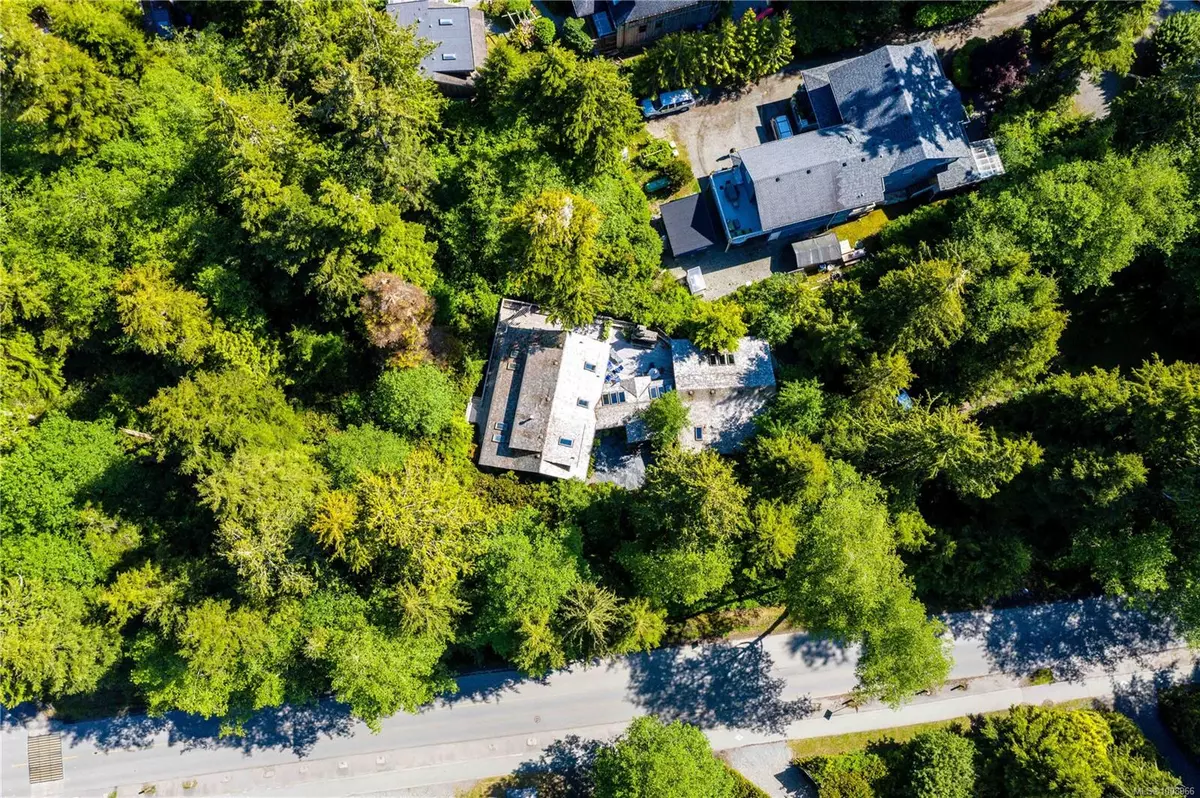 Tofino, BC V0R 2Z0,1180 Lynn Rd