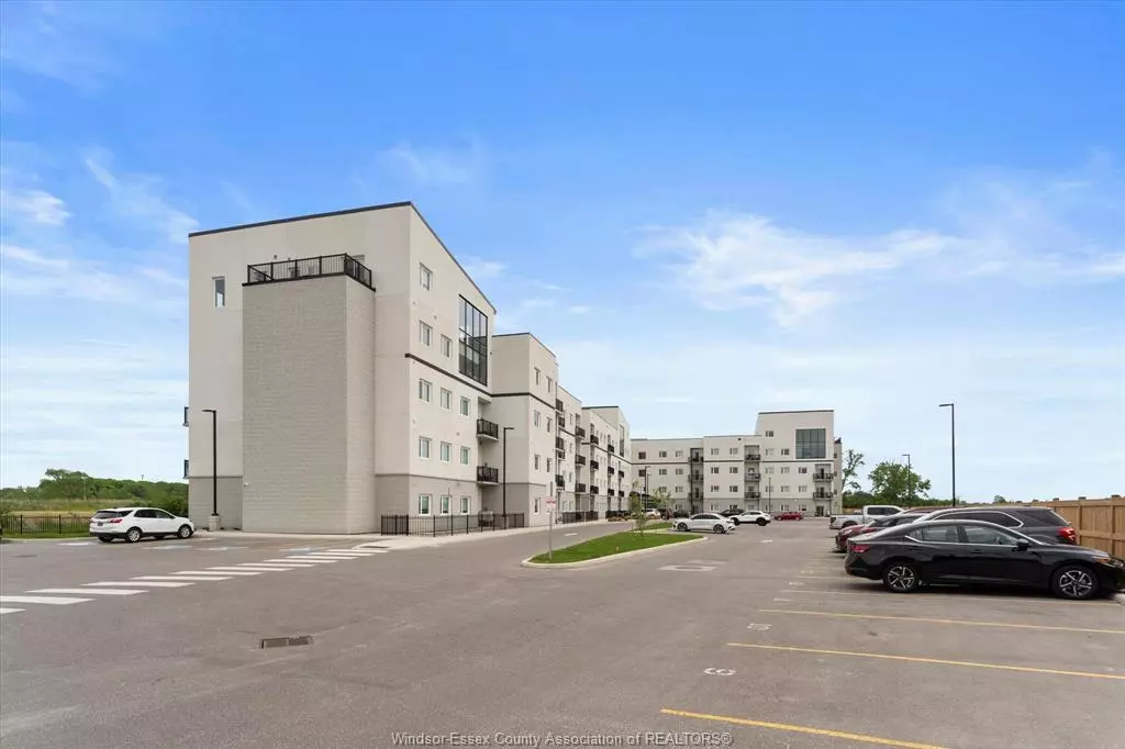 Lasalle, ON N9H 1J5,1900 6TH CONCESSION ROAD #312