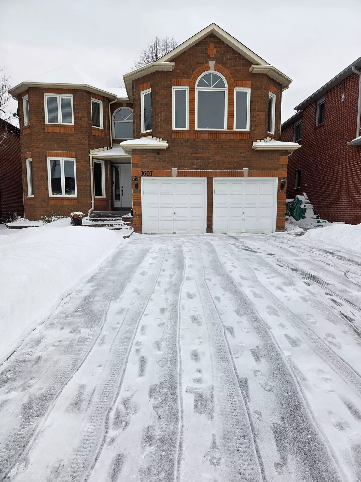Pickering, ON L1V 6W2,1607 Sandhurst CRES #BSMT