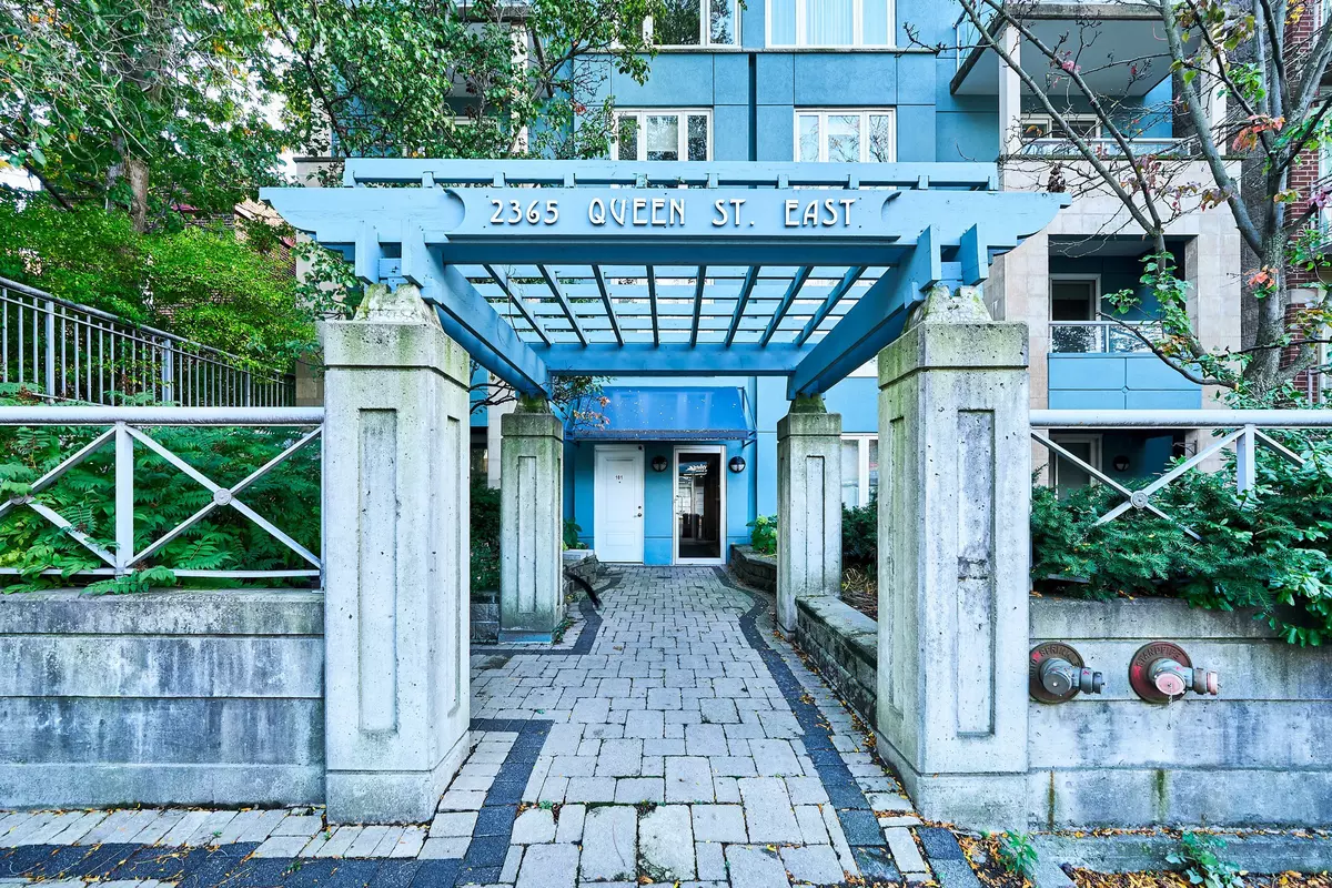 Toronto E02, ON M4E 1H2,2365 Queen ST E #203