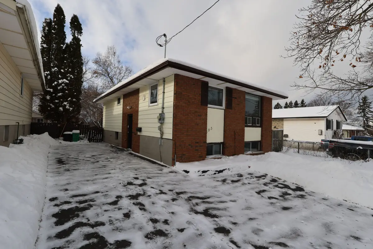 Peterborough, ON K9J 1C1,393 Southpark DR