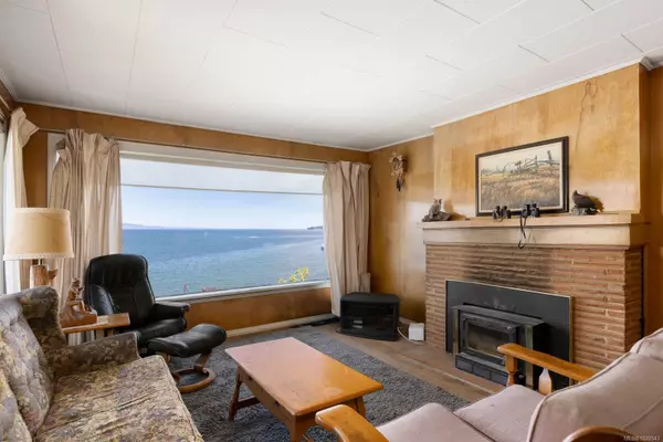 Saanich, BC V8Y 2K1,5015 Cordova Bay Rd