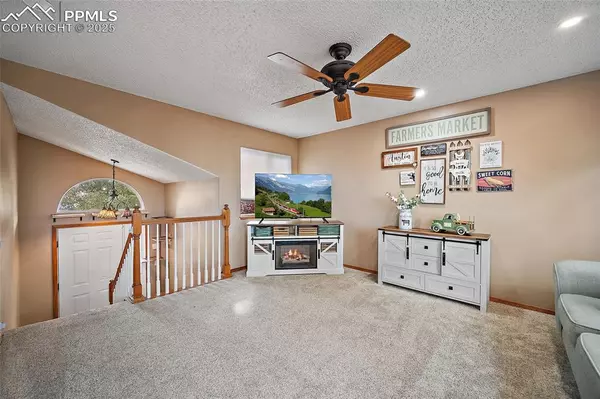 Fountain, CO 80817,960 Lords Hill DR