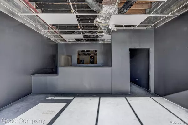 Detroit, MI 48221,18957 LIVERNOIS AVE