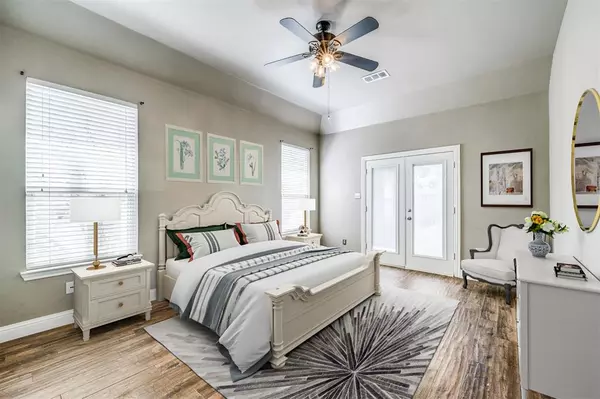 Arlington, TX 76001,2404 Summer Court