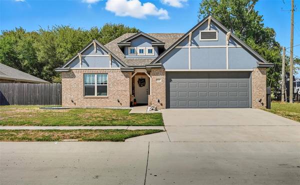 977 Sam Street, Springtown, TX 76082