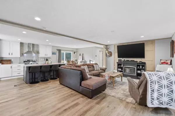 Whitesboro, TX 76273,615 CR 167