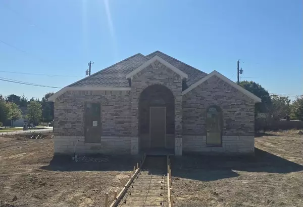 101 E SOUTHBROOK Drive, Glenn Heights, TX 75154