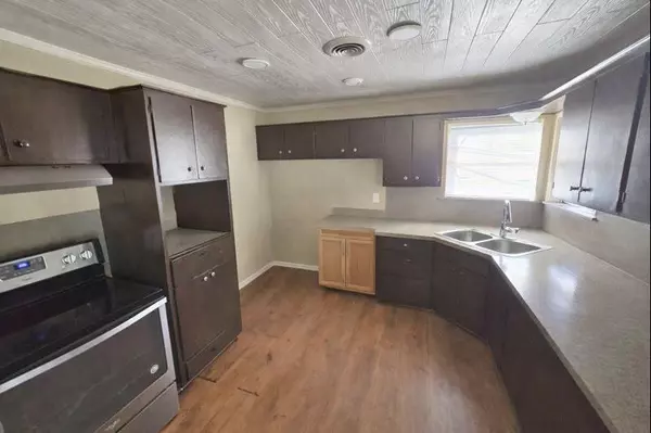 Arlington, TX 76010,705 Glynn Oaks Drive