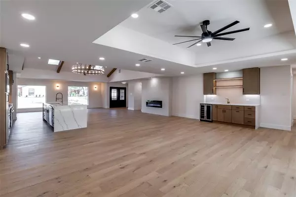 Dallas, TX 75244,4004 Cedar Bayou Drive