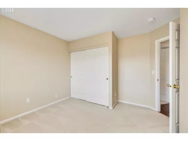 Sandy, OR 97055,39302 STRATFORD PL