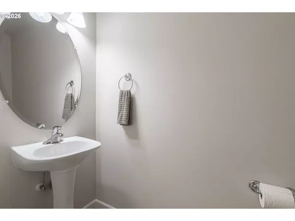 Mc Minnville, OR 97128,675 NW CYPRESS ST