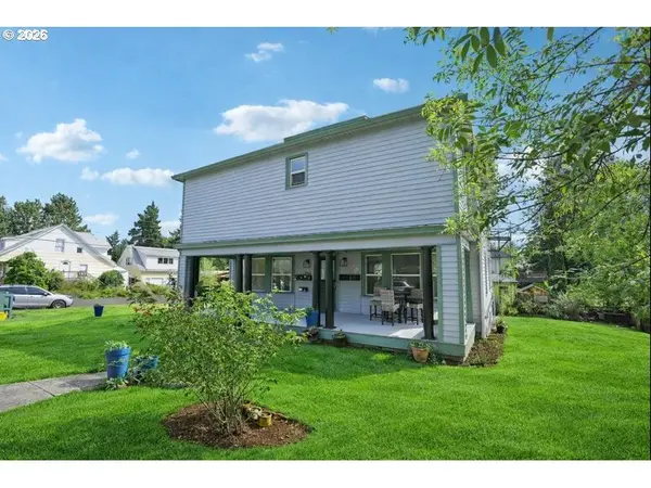 Portland, OR 97202,8410 SE 21ST AVE