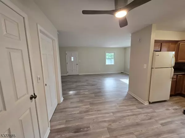 Hawthorne Boro, NJ 07506,759 Lafayette Ave #2