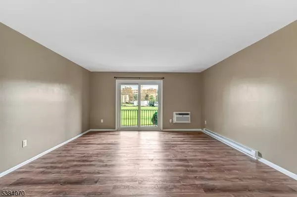 Hillsborough Twp., NJ 08844,807 Eves Dr #1B