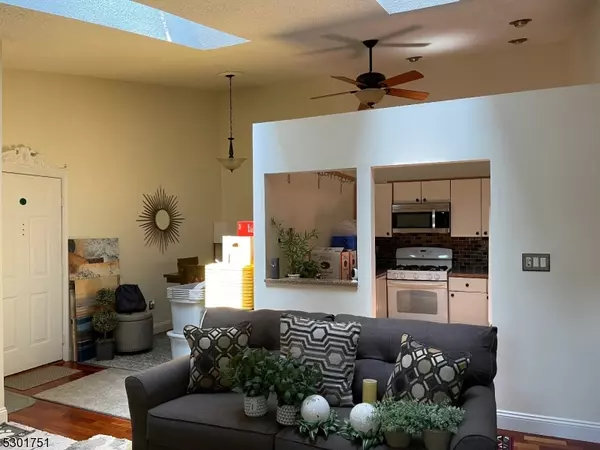 Branchburg Twp., NJ 08876,1713 Breckenridge #1713