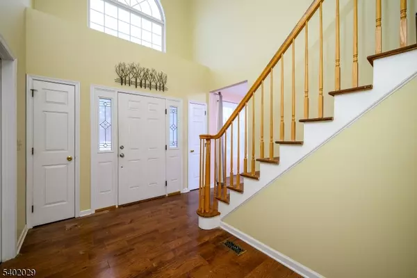 Franklin Twp., NJ 08873,5 Clover Hills Dr