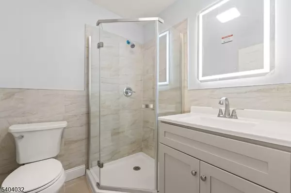 Phillipsburg Town, NJ 08865,23 Reese Ct