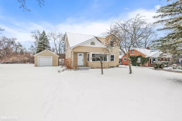 Shelby Twp, MI 48317,7618 Sylvan ST