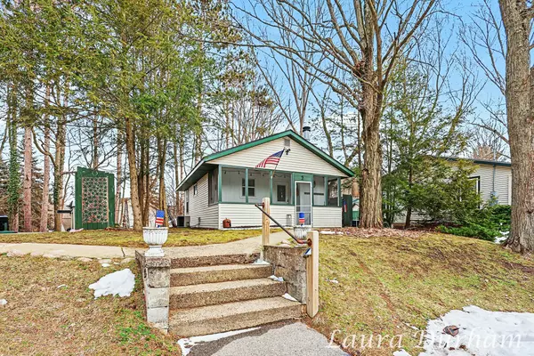 3581 65th ST ##5, Saugatuck, MI 49453