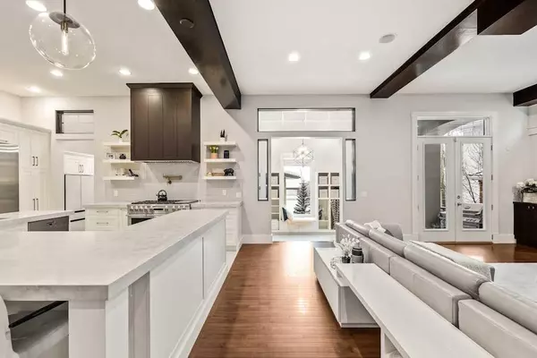 Calgary, AB T3H 3T2,19 Sienna Ridge Bay SW