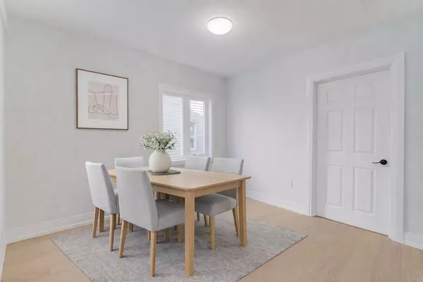 Toronto C03, ON M6C 3Y9,259 Robina AVE