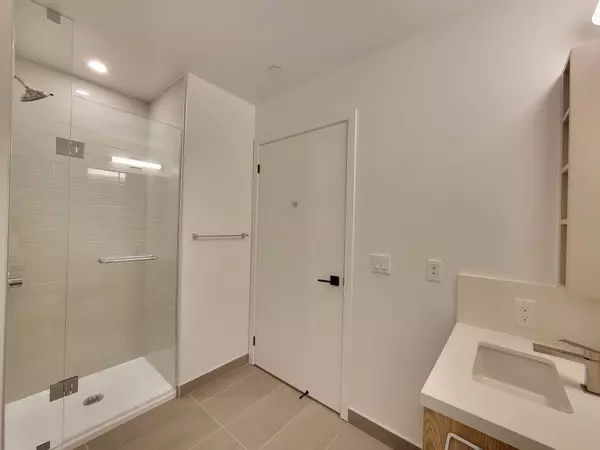 Toronto C08, ON M5B 0C8,319 Jarvis ST #Lph12