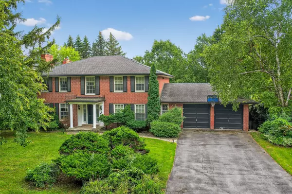 11 Tudor Gate, Toronto C12, ON M2L 1N3