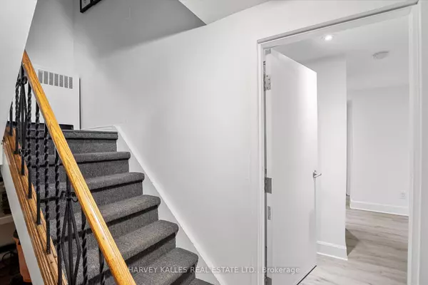 Toronto E01, ON M4M 2V4,263 Boston AVE #1