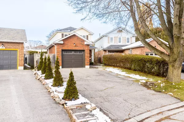 Clarington, ON L1E 1P3,33 Mossgrove CT