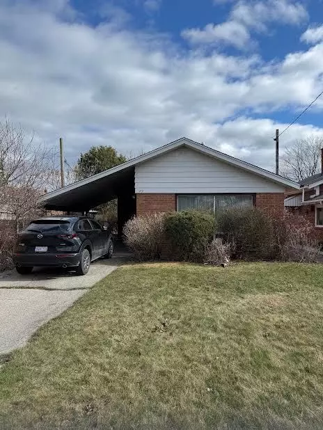 29 Stavely AVE, Toronto E04, ON M1K 4P2