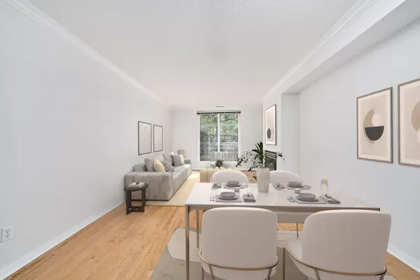 Toronto E02, ON M4E 1H2,2365 Queen ST E #203