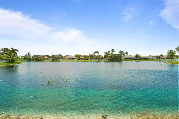 Fort Lauderdale, FL 33331,16332 N Segovia Cir