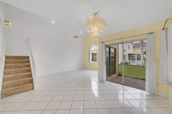 Dania Beach, FL 33004,1046 SE 6th Ave