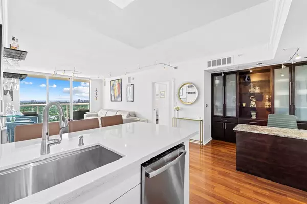 Fort Lauderdale, FL 33301,347 N New River Dr E #2102