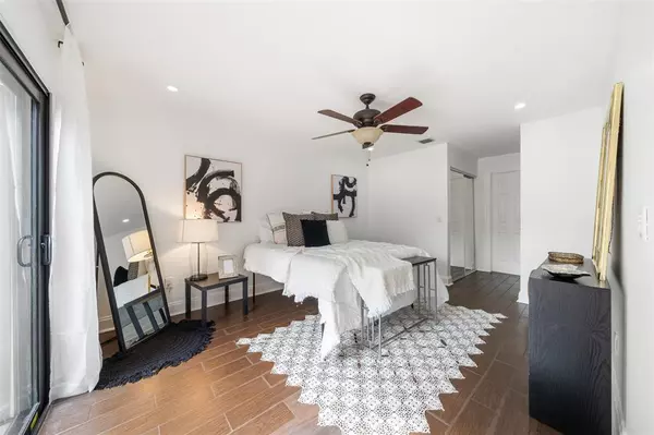 North Lauderdale, FL 33068,7127 Sportsmans Dr