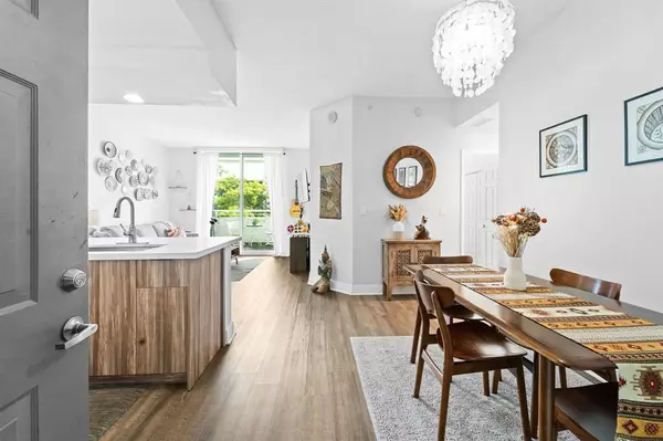 Miami, FL 33132,275 NE 18 ST #202