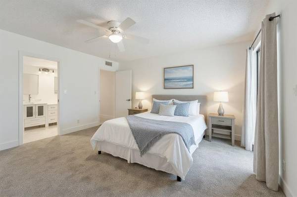 Coconut Creek, FL 33066,2202 Lucaya Bnd #M1