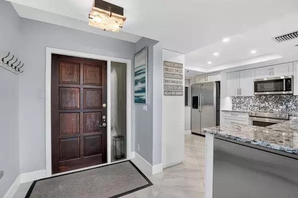 Highland Beach, FL 33487,2575 S Ocean Blvd #109S