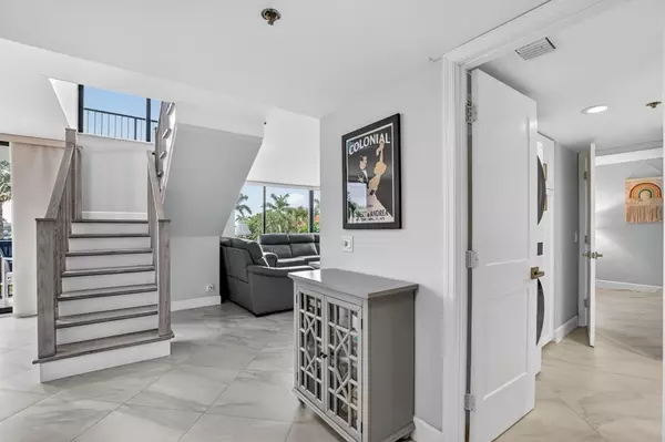 Highland Beach, FL 33487,2575 S Ocean Blvd #109S