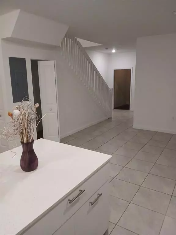 Miami, FL 33167,2354 NW 125 ST