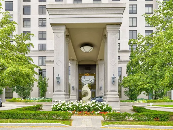 Vaughan, ON L6A 0J9,9245 Jane ST #814