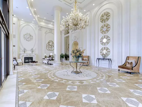 Vaughan, ON L6A 0J9,9245 Jane ST #814