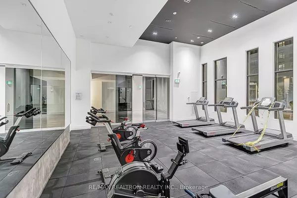 Richmond Hill, ON L4C 0T6,3 Rosewater ST #211W