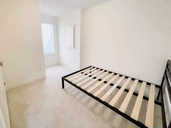 Richmond Hill, ON L4C 5G9,9440 Bayview AVE #Coach