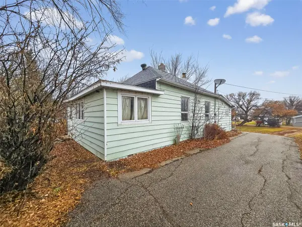 152 & 162 3rd AVENUE W, Central Butte, SK S0H 0T0