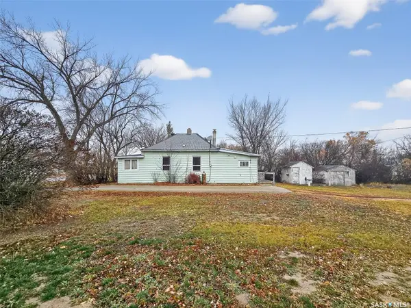 152 & 162 3rd AVENUE W, Central Butte, SK S0H 0T0